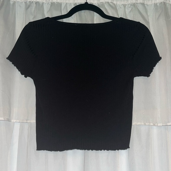 Forever 21 Black Fitted T-Shirt - Picture 2 of 7